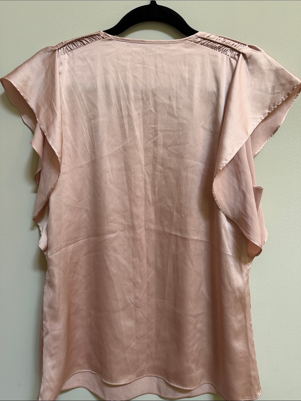 White House Black Market Blush Pink V-Neck Flutter Sleeve Blouse - Picture 3 of 4